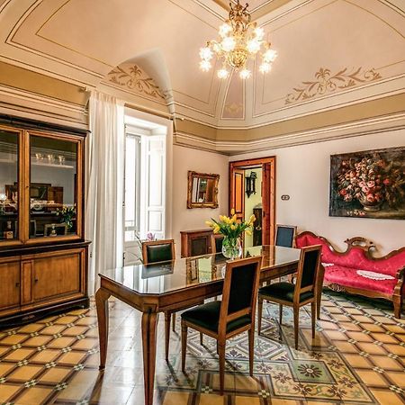 Bed and Breakfast Palazzo Stunis - Dimora Di Charme Остуні Екстер'єр фото