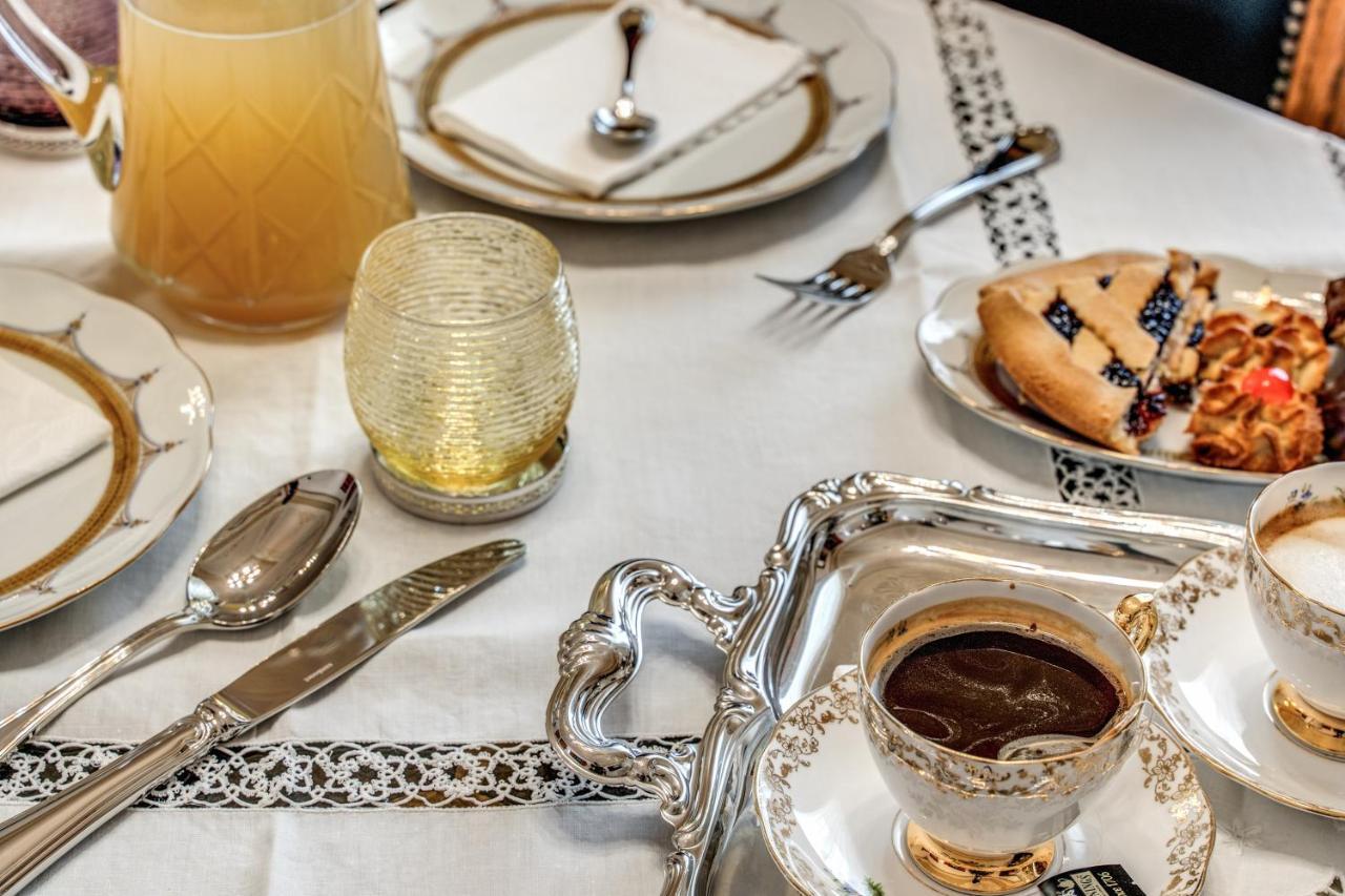 Bed and Breakfast Palazzo Stunis - Dimora Di Charme Остуні Екстер'єр фото