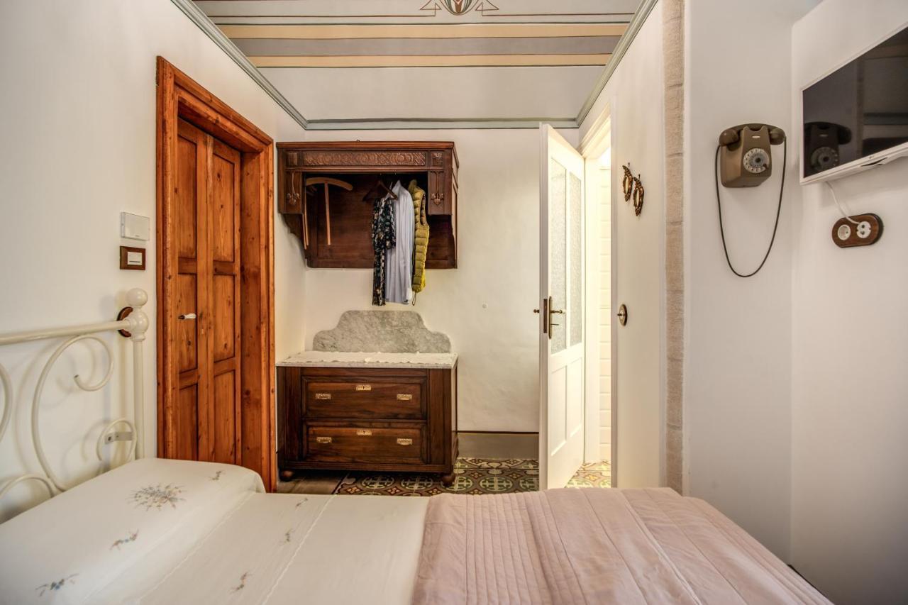 Bed and Breakfast Palazzo Stunis - Dimora Di Charme Остуні Екстер'єр фото