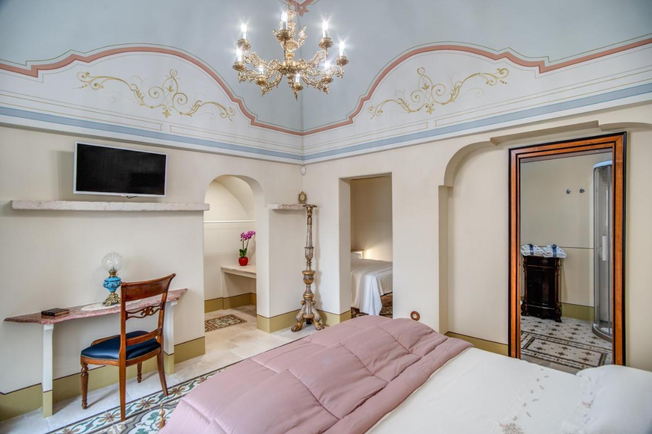 Bed and Breakfast Palazzo Stunis - Dimora Di Charme Остуні Екстер'єр фото