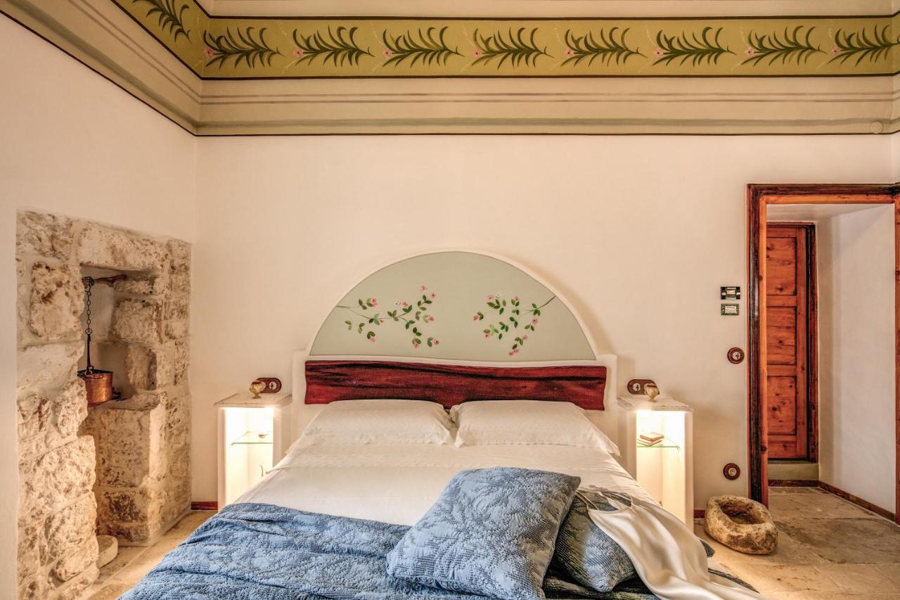Bed and Breakfast Palazzo Stunis - Dimora Di Charme Остуні Екстер'єр фото